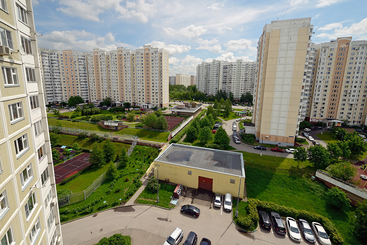 фото вида из окна во двор