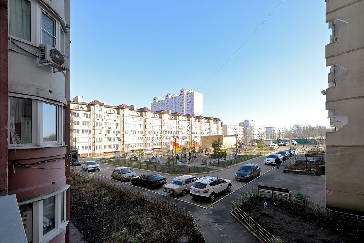 фото вид из окна на автомашины