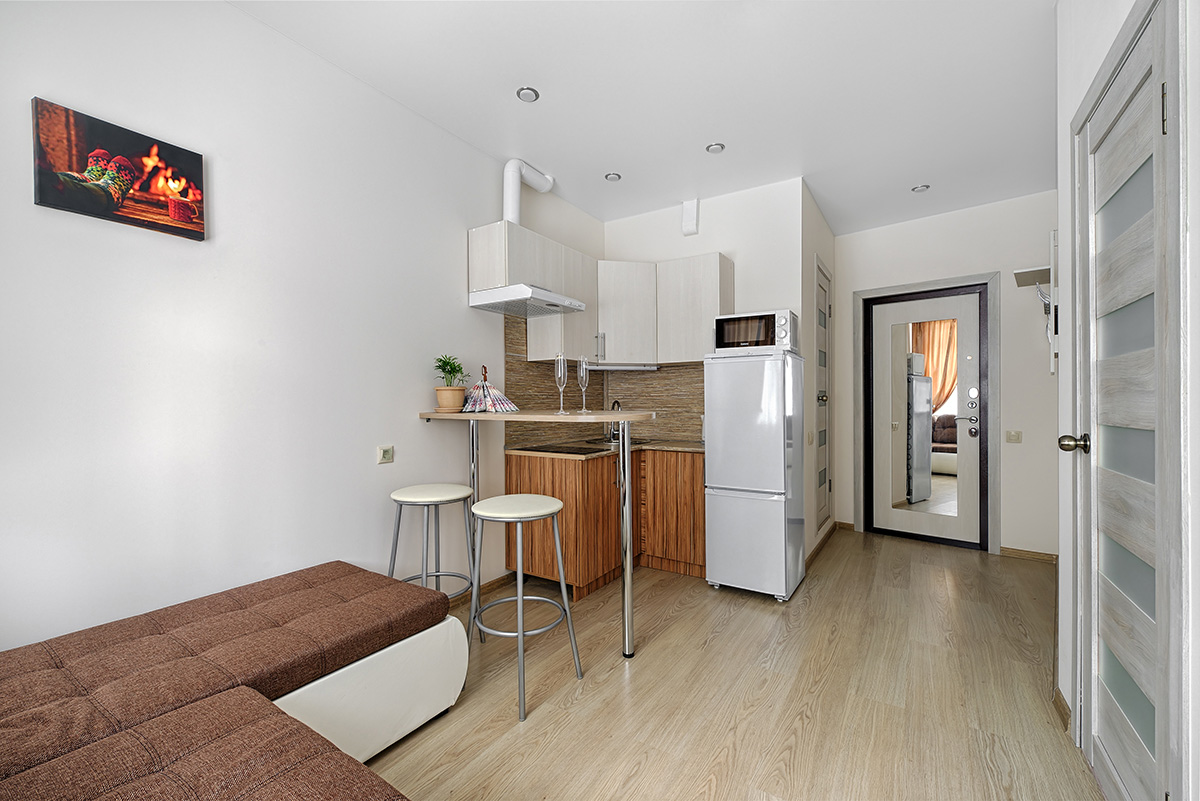 маленькая кухня в квартире студии