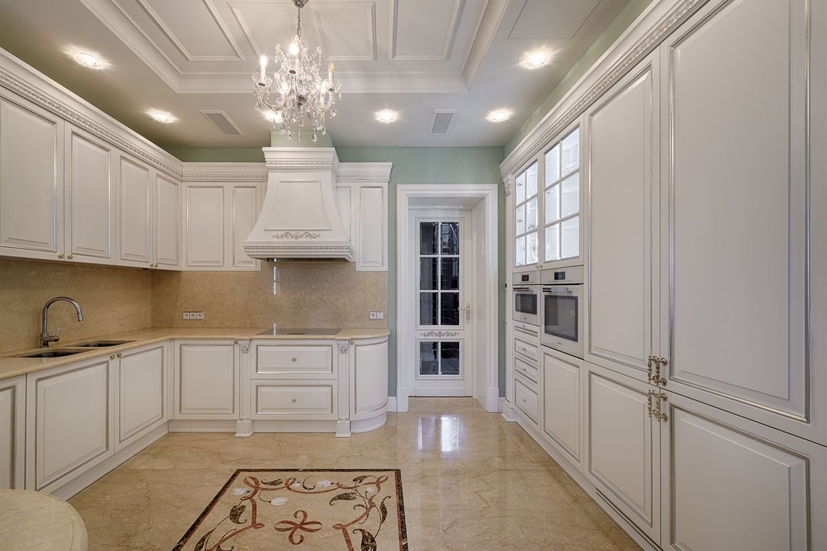 интерьер светлой кухни