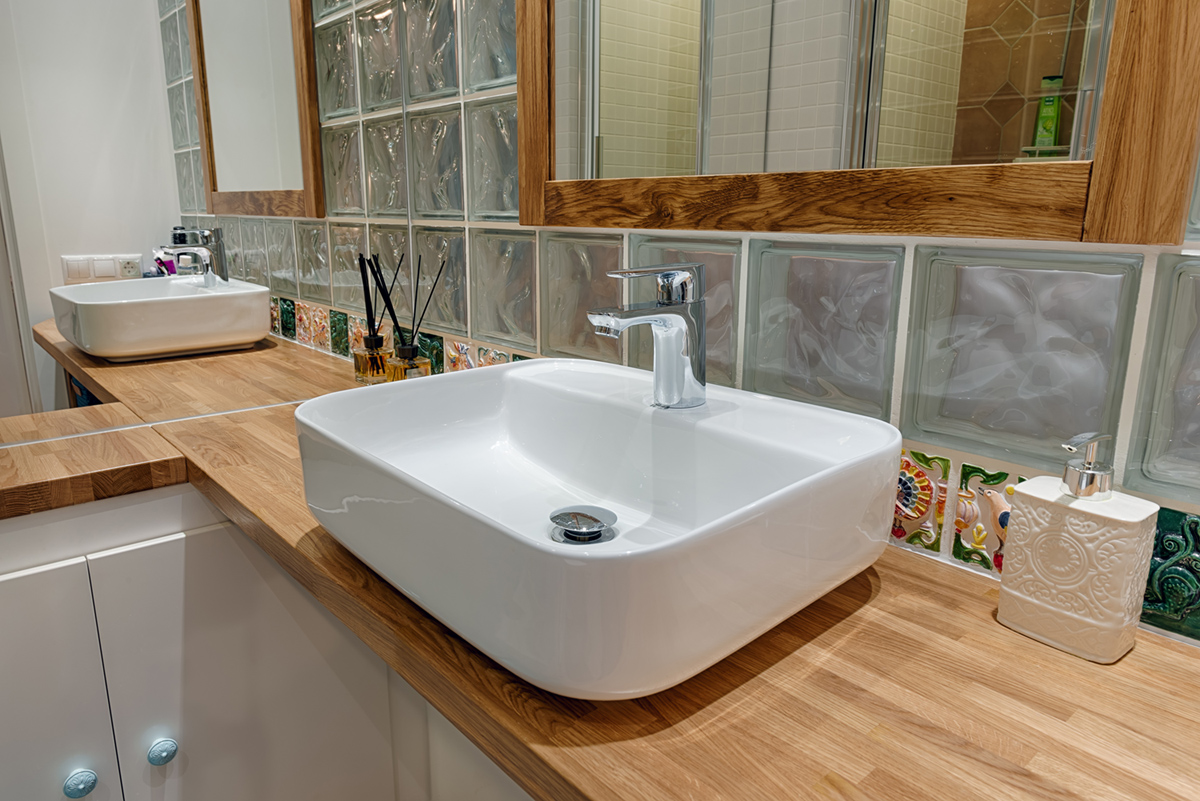 деревянная столешница с раковиной