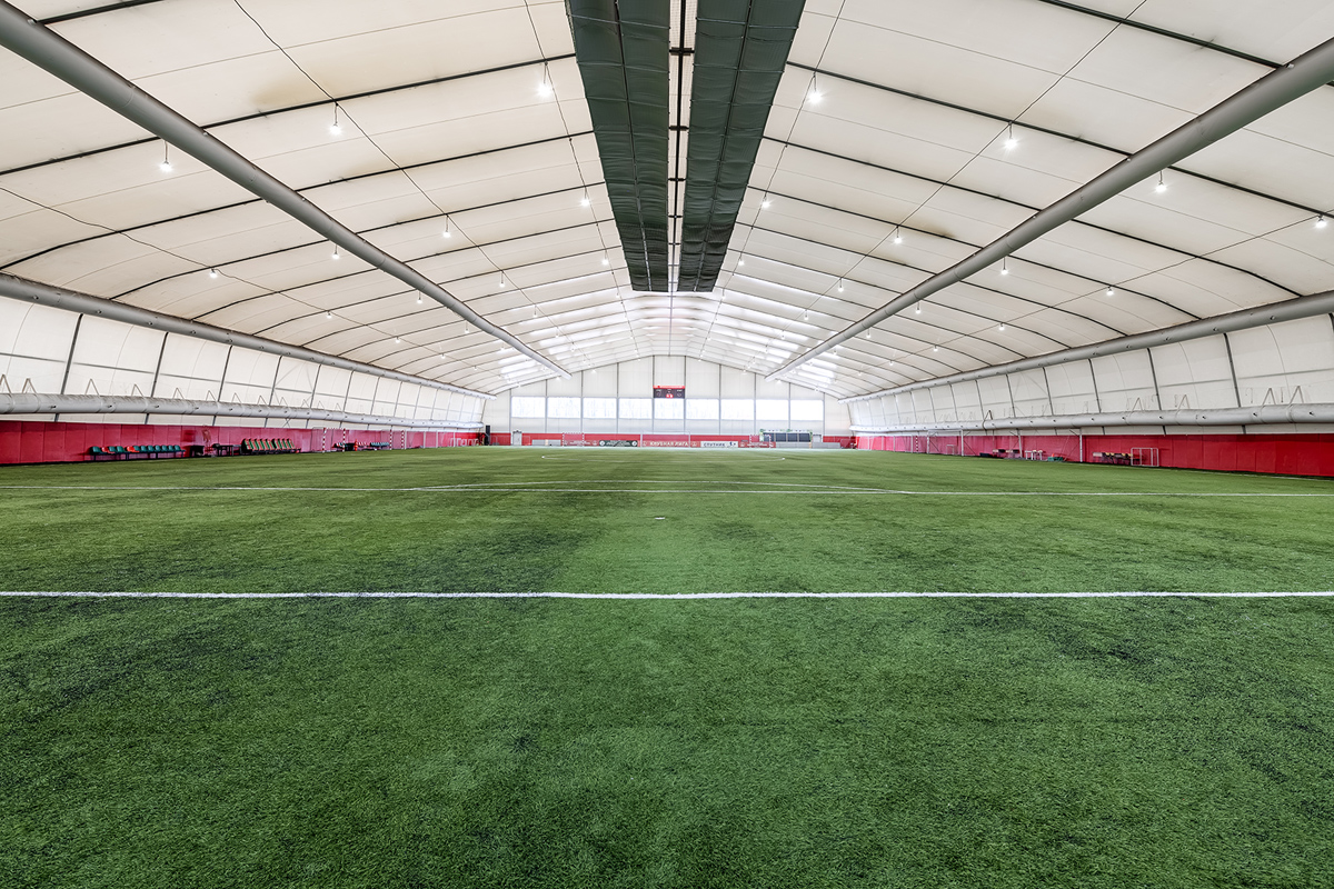 футбольный манеж